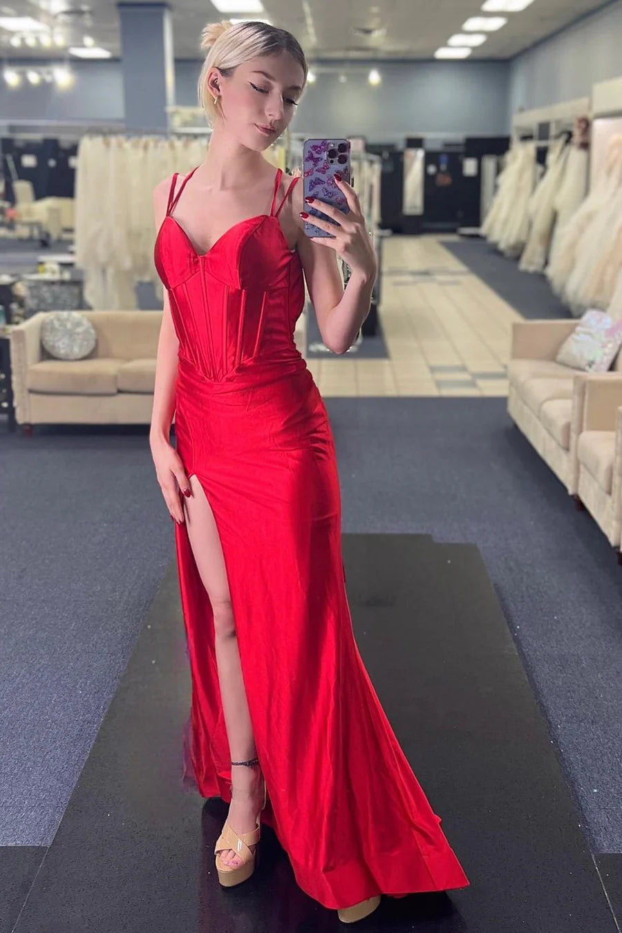 Vestido de fiesta de sirena con tirantes finos, espalda descubierta y hombros descubiertos con abertura alta